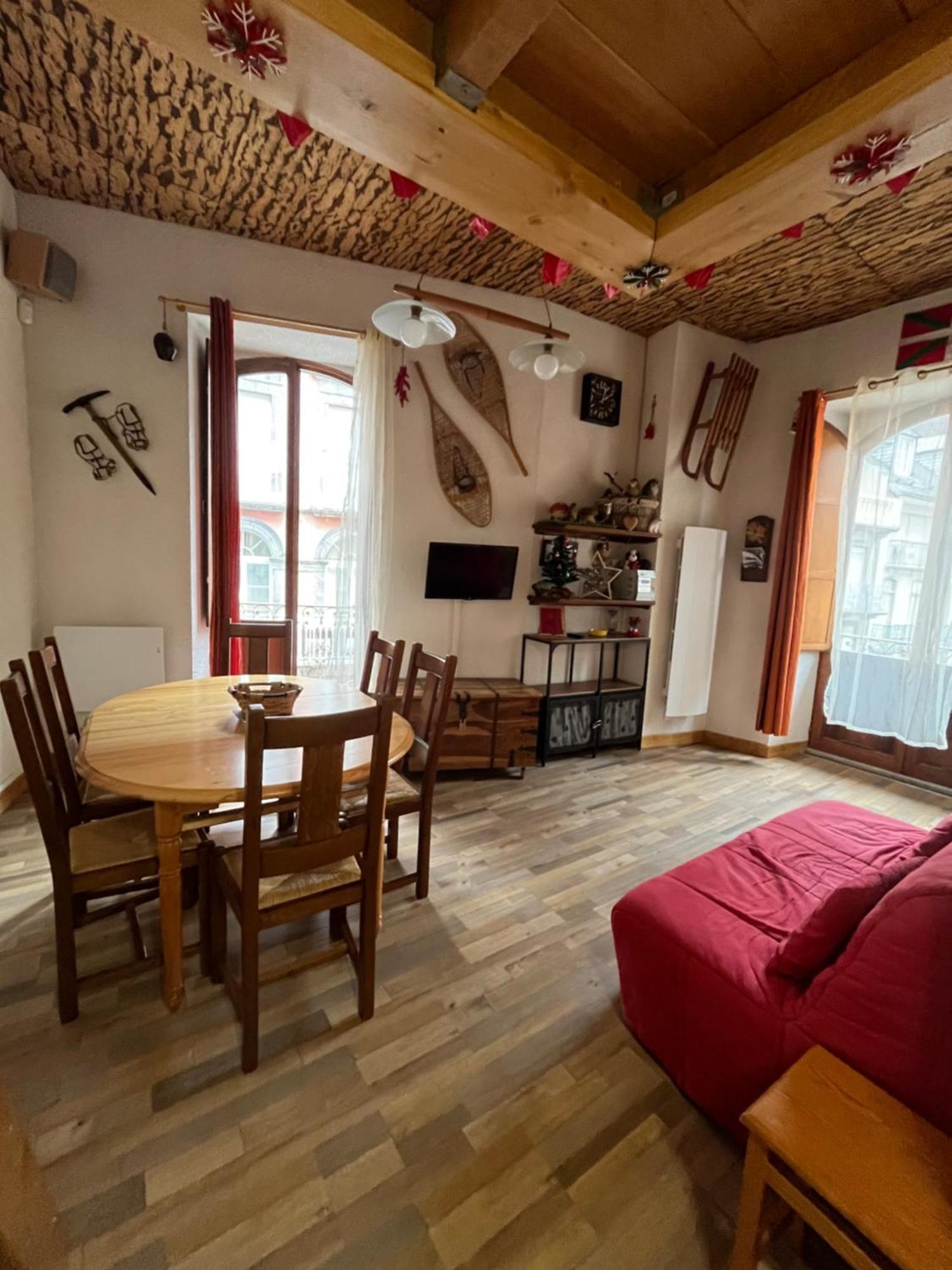 Appartement Proche Centre Ville 4 Personnes Proche Telecabine Wifi Couchages 2 Mezzanines 1Bz Residence La Tourette Cauterets Exterior foto